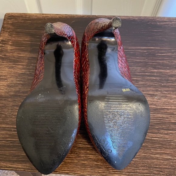 Jessica Simpson Red Alligator Pattern Parigi Heels - Picture 4 of 7